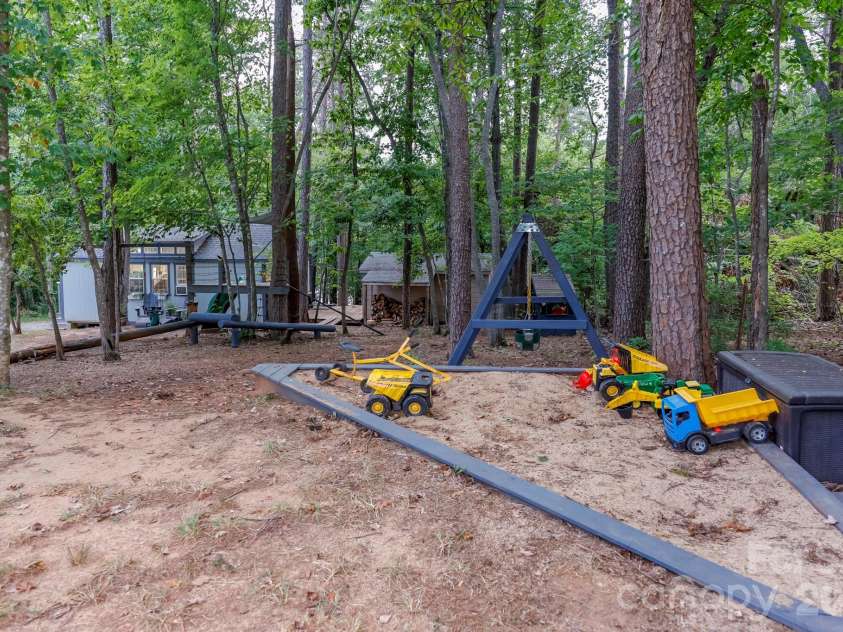 191 Briarwood Drive, Rutherfordton, NC 28139.  MLS# CAR4430437, YatesRealty ID 54189. 