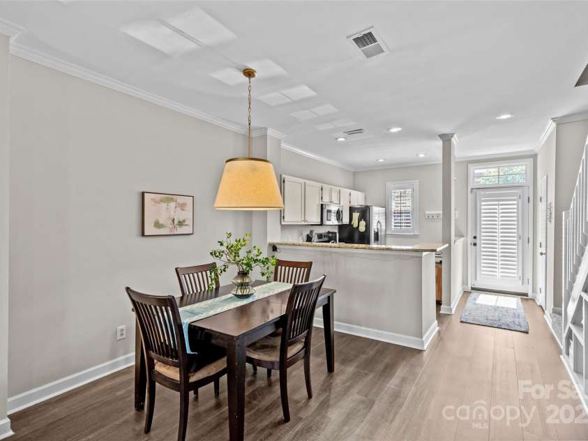 2638 Dilworth Heights Lane, Charlotte, NC 28209.  MLS# CAR4245437, YatesRealty ID 5419. 