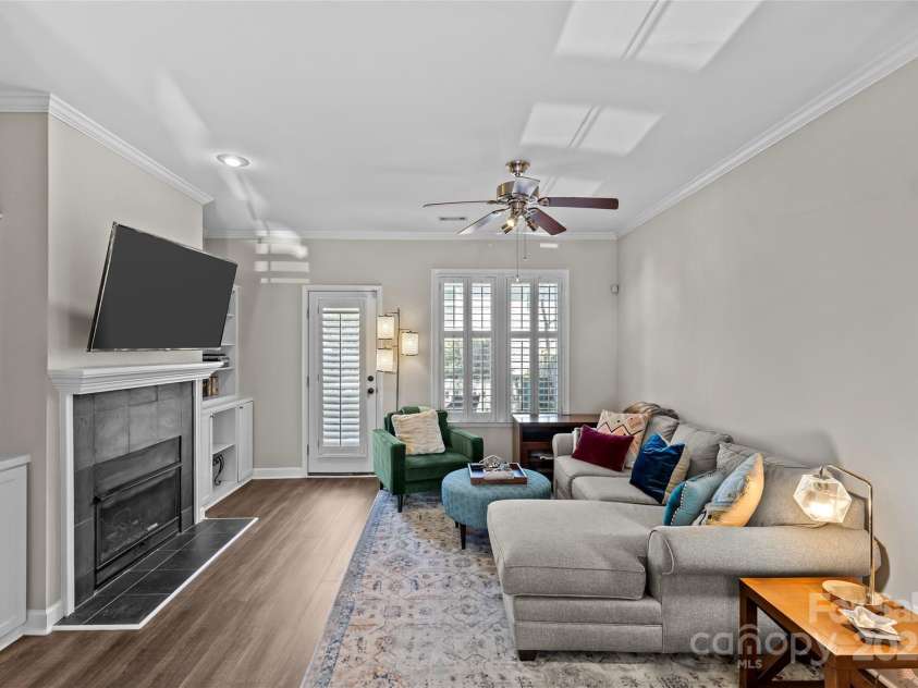 2638 Dilworth Heights Lane, Charlotte, NC 28209.  MLS# CAR4245437, YatesRealty ID 5419. 