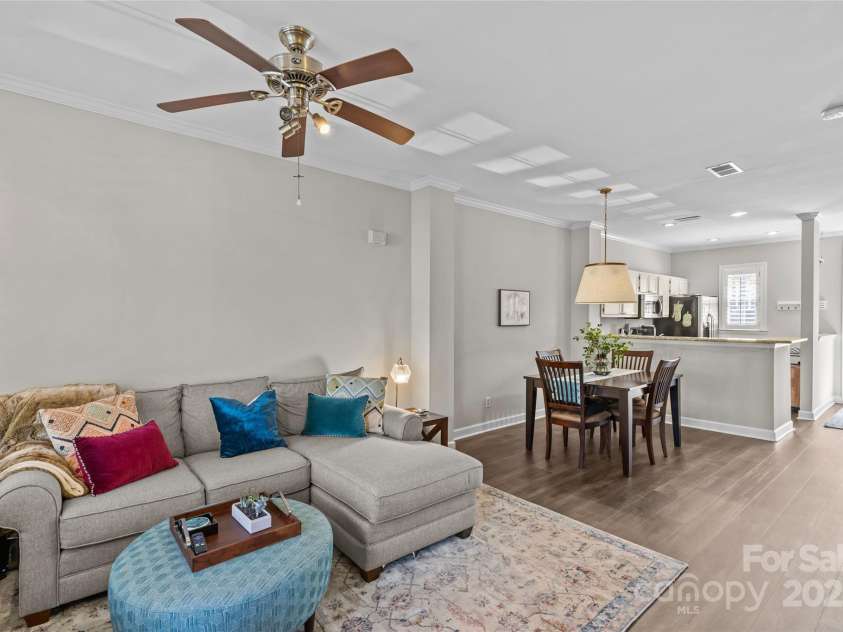2638 Dilworth Heights Lane, Charlotte, NC 28209.  MLS# CAR4245437, YatesRealty ID 5419. 