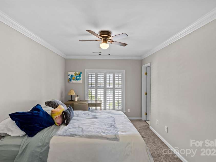 2638 Dilworth Heights Lane, Charlotte, NC 28209.  MLS# CAR4245437, YatesRealty ID 5419. 