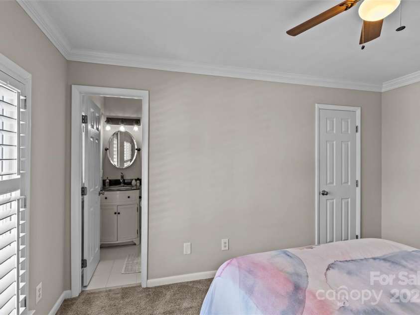 2638 Dilworth Heights Lane, Charlotte, NC 28209.  MLS# CAR4245437, YatesRealty ID 5419. 