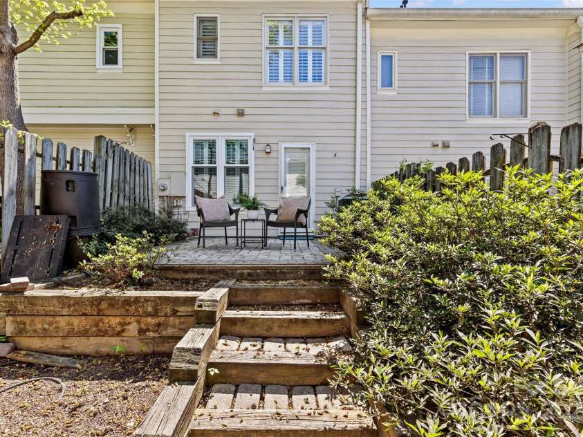 2638 Dilworth Heights Lane, Charlotte, NC 28209.  MLS# CAR4245437, YatesRealty ID 5419. 