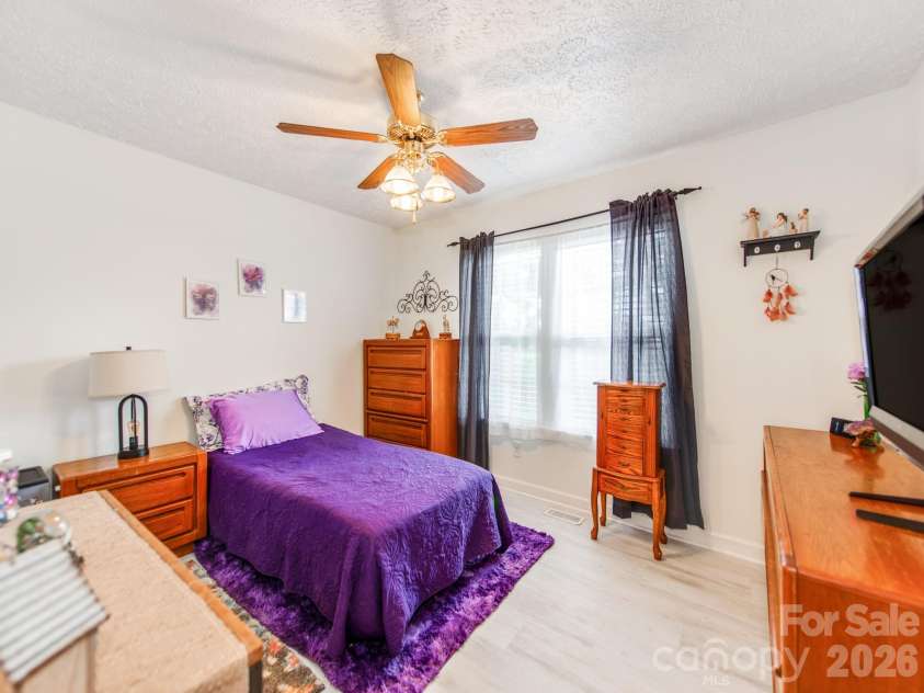 3163 River Road, Lincolnton, NC 28092.  MLS# CAR4412469, YatesRealty ID 54190. 2nd bedroom
