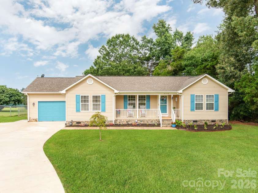 3163 River Road, Lincolnton, NC 28092.  MLS# CAR4412469, YatesRealty ID 54190. 