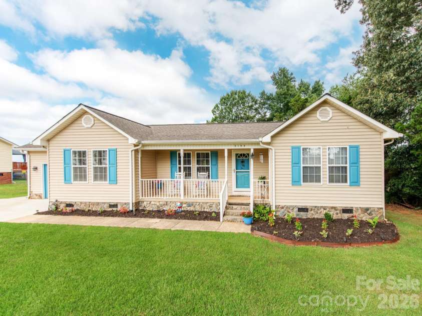 3163 River Road, Lincolnton, NC 28092.  MLS# CAR4412469, YatesRealty ID 54190. 