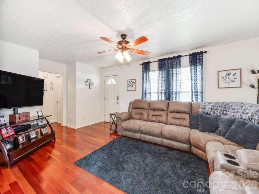 3163 River Road, Lincolnton, NC 28092.  MLS# CAR4412469, YatesRealty ID 54190. 
