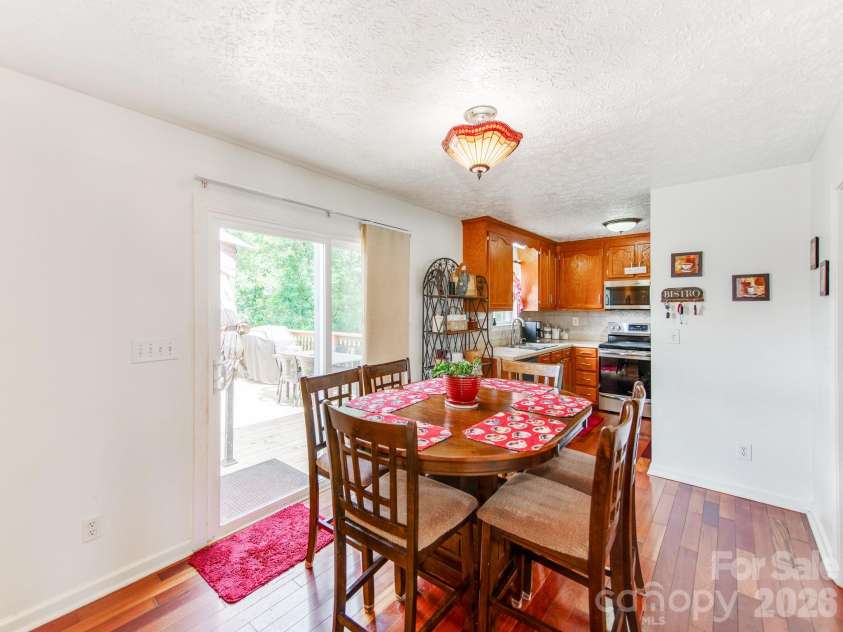 3163 River Road, Lincolnton, NC 28092.  MLS# CAR4412469, YatesRealty ID 54190. 