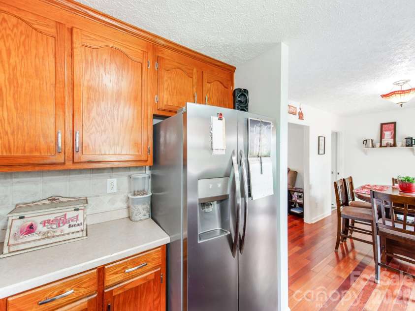 3163 River Road, Lincolnton, NC 28092.  MLS# CAR4412469, YatesRealty ID 54190. 