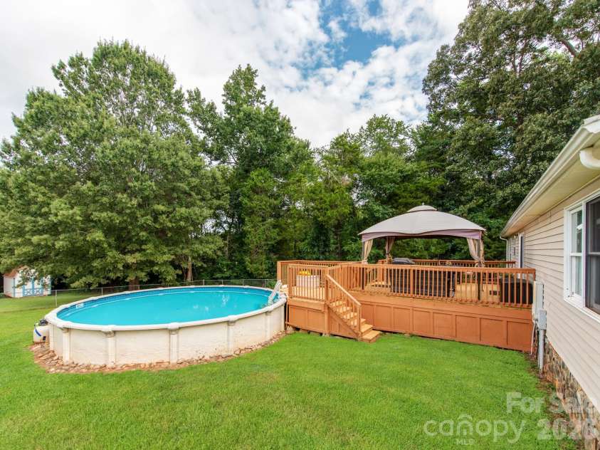3163 River Road, Lincolnton, NC 28092.  MLS# CAR4412469, YatesRealty ID 54190. 