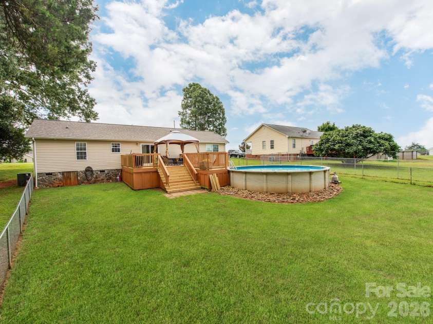 3163 River Road, Lincolnton, NC 28092.  MLS# CAR4412469, YatesRealty ID 54190. 