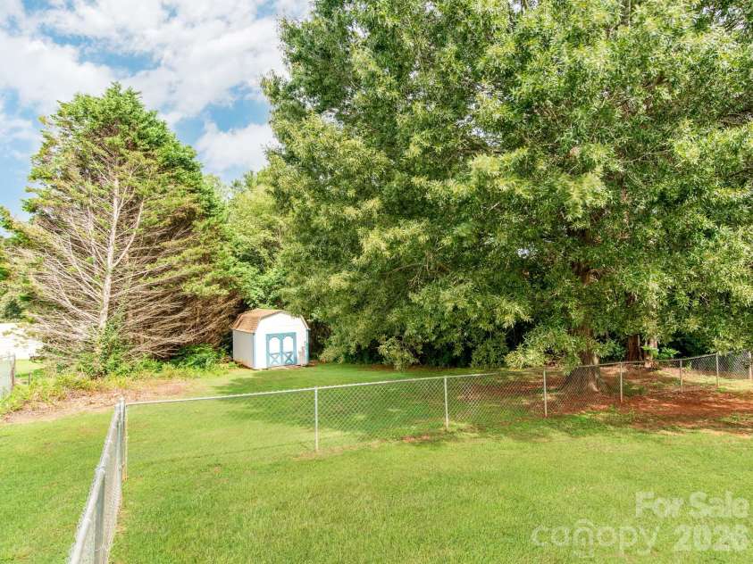 3163 River Road, Lincolnton, NC 28092.  MLS# CAR4412469, YatesRealty ID 54190. 