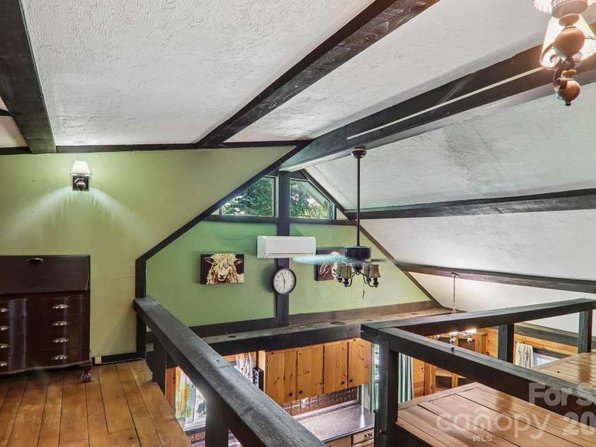 16 Wits End Way, Waynesville, NC 28785.  MLS# CAR4428017, YatesRealty ID 54199. 