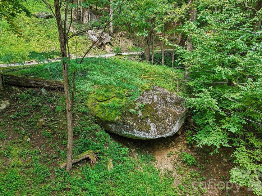 16 Wits End Way, Waynesville, NC 28785.  MLS# CAR4428017, YatesRealty ID 54199. 