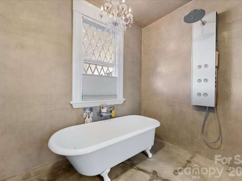 509 Clement Avenue, Charlotte, NC 28204.  MLS# CAR4355335, YatesRealty ID 5420. 