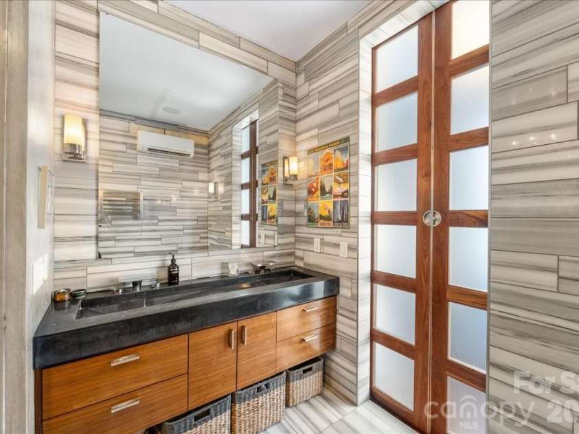 509 Clement Avenue, Charlotte, NC 28204.  MLS# CAR4355335, YatesRealty ID 5420. 
