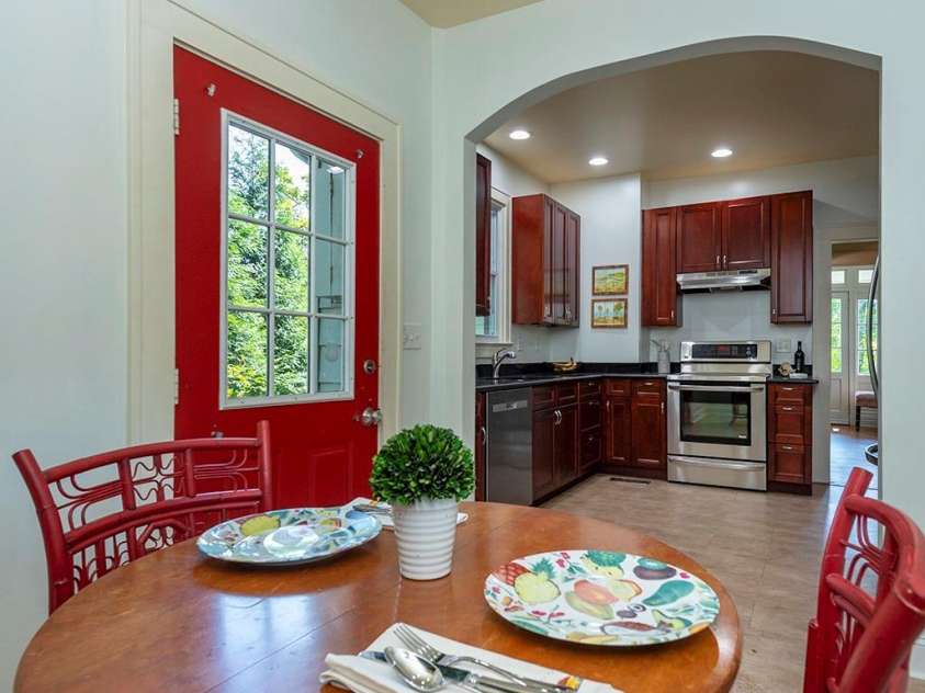 710 Merrimon Avenue, Asheville, NC 28804.  MLS# CAR4430007, YatesRealty ID 54201. 