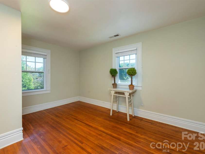 710 Merrimon Avenue, Asheville, NC 28804.  MLS# CAR4430007, YatesRealty ID 54201. Bedroom 3