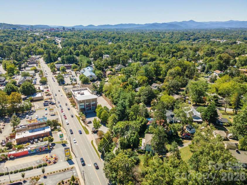 710 Merrimon Avenue, Asheville, NC 28804.  MLS# CAR4430007, YatesRealty ID 54201. So close to everything