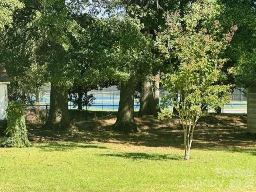 1415 Melrose Drive, Shelby, NC 28152.  MLS# CAR4430198, YatesRealty ID 54203. 