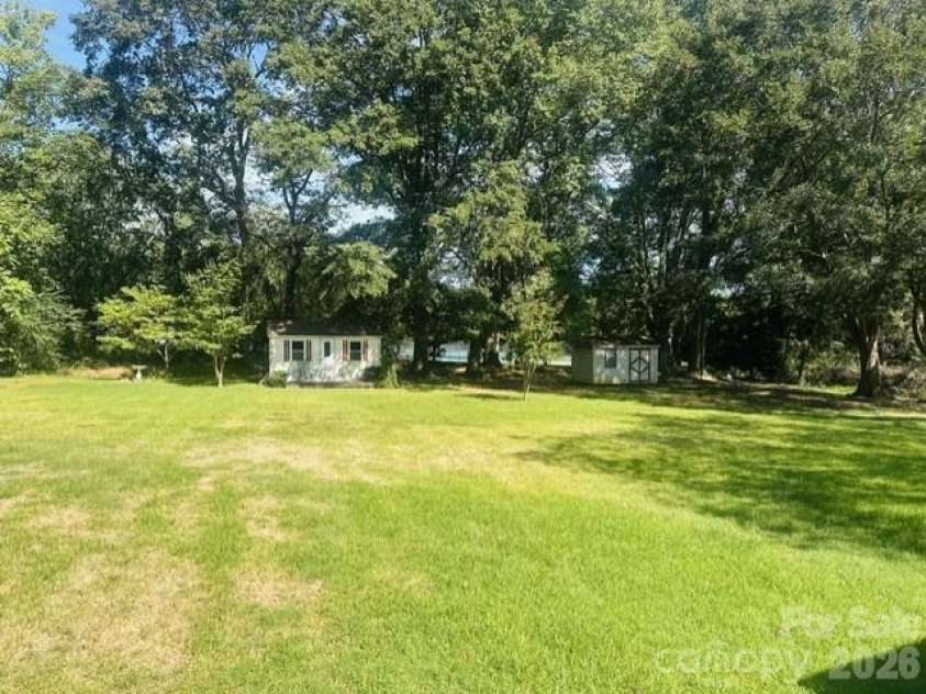1415 Melrose Drive, Shelby, NC 28152.  MLS# CAR4430198, YatesRealty ID 54203. 