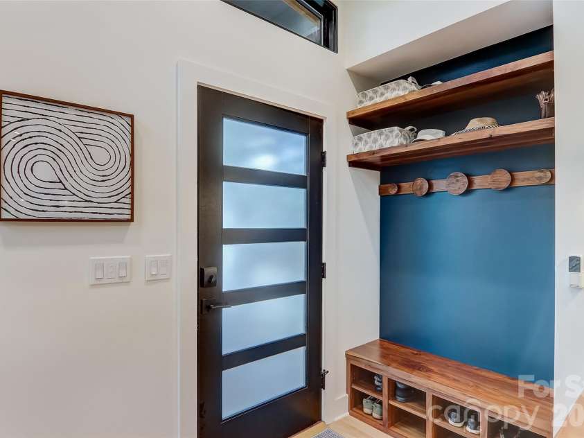 10 Cornelia Street, Asheville, NC 28801.  MLS# CAR4429143, YatesRealty ID 54204. 