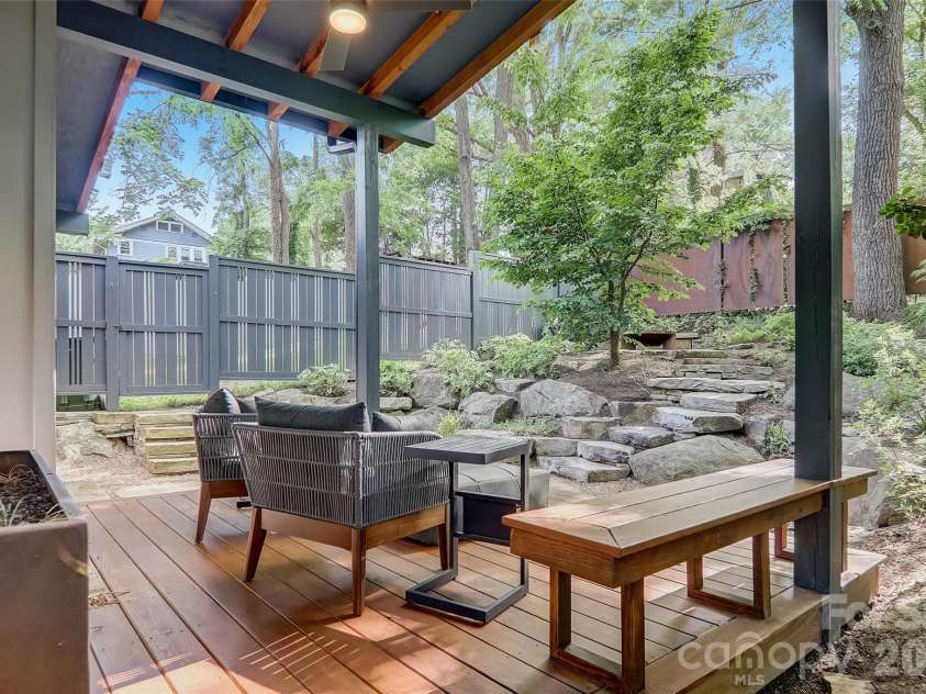 10 Cornelia Street, Asheville, NC 28801.  MLS# CAR4429143, YatesRealty ID 54204. 