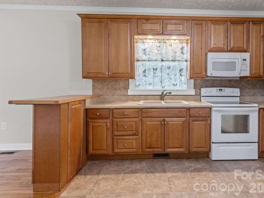 403 Faulkner Street, Clover, SC 29710.  MLS# CAR4411188, YatesRealty ID 54206. 