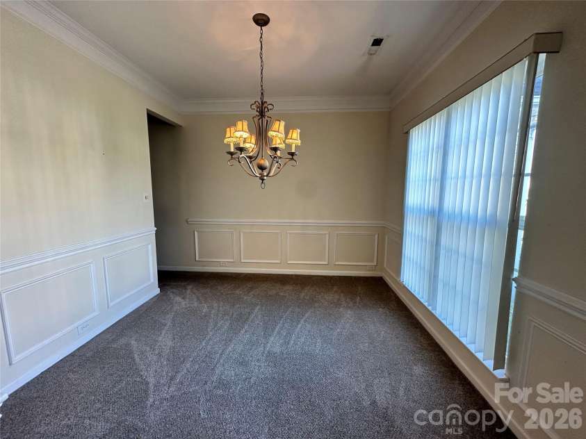 6629 Pattonsburg Drive, Charlotte, NC 28213.  MLS# CAR4404779, YatesRealty ID 54207. 