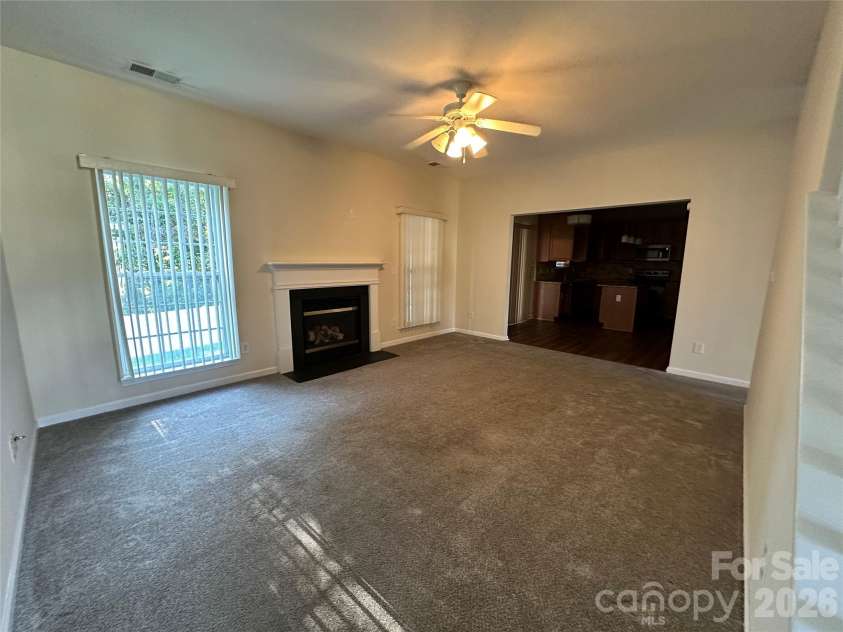 6629 Pattonsburg Drive, Charlotte, NC 28213.  MLS# CAR4404779, YatesRealty ID 54207. 