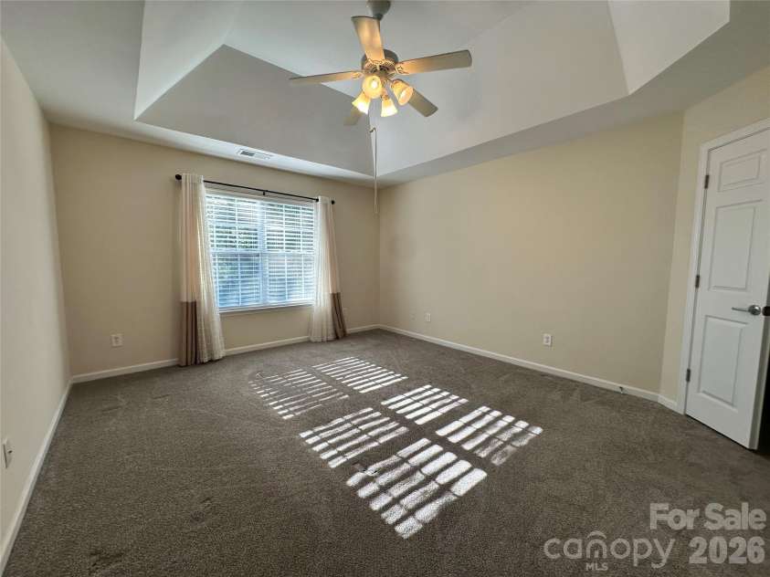 6629 Pattonsburg Drive, Charlotte, NC 28213.  MLS# CAR4404779, YatesRealty ID 54207. 