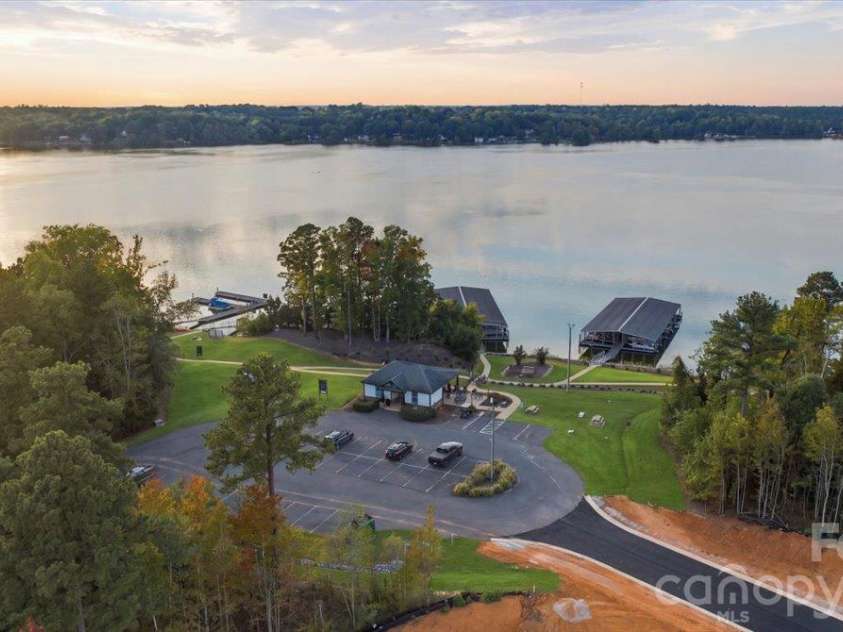 24550 Blue Heron Circle, Lancaster, SC 29720.  MLS# CAR4428673, YatesRealty ID 54208. Edgewater Marina