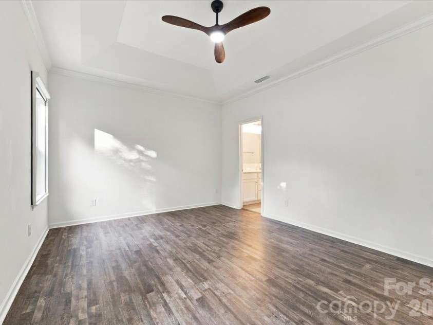 24550 Blue Heron Circle, Lancaster, SC 29720.  MLS# CAR4428673, YatesRealty ID 54208. Primary bedroom