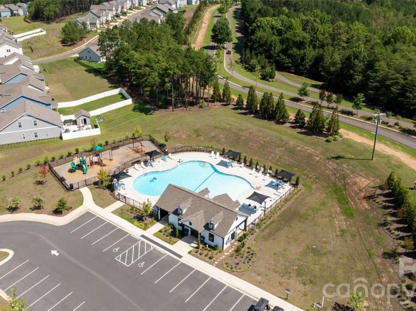 24550 Blue Heron Circle, Lancaster, SC 29720.  MLS# CAR4428673, YatesRealty ID 54208. Second Edgewater Pool