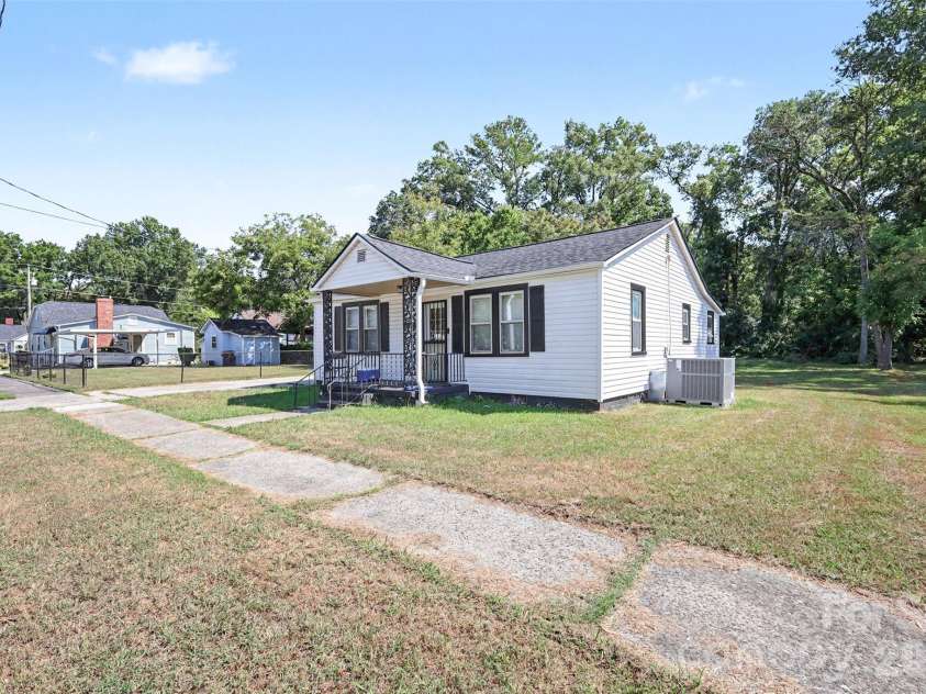 1013 Martin Avenue, Rock Hill, SC 29730.  MLS# CAR4428779, YatesRealty ID 54209. 