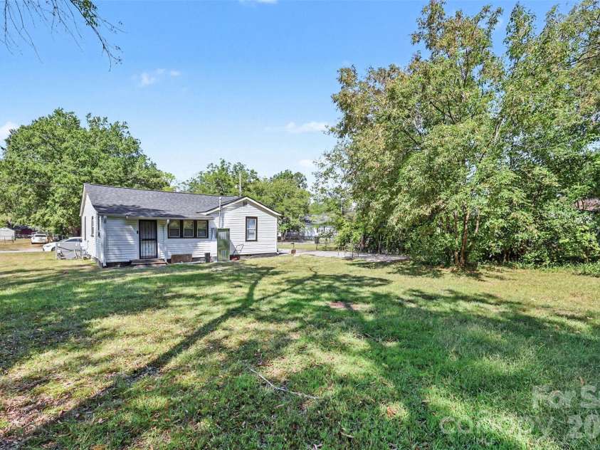 1013 Martin Avenue, Rock Hill, SC 29730.  MLS# CAR4428779, YatesRealty ID 54209. 