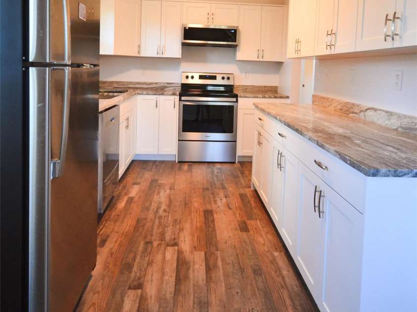 6 Mountain Oaks Drive, Fletcher, NC 28732.  MLS# CAR4429014, YatesRealty ID 54212. 