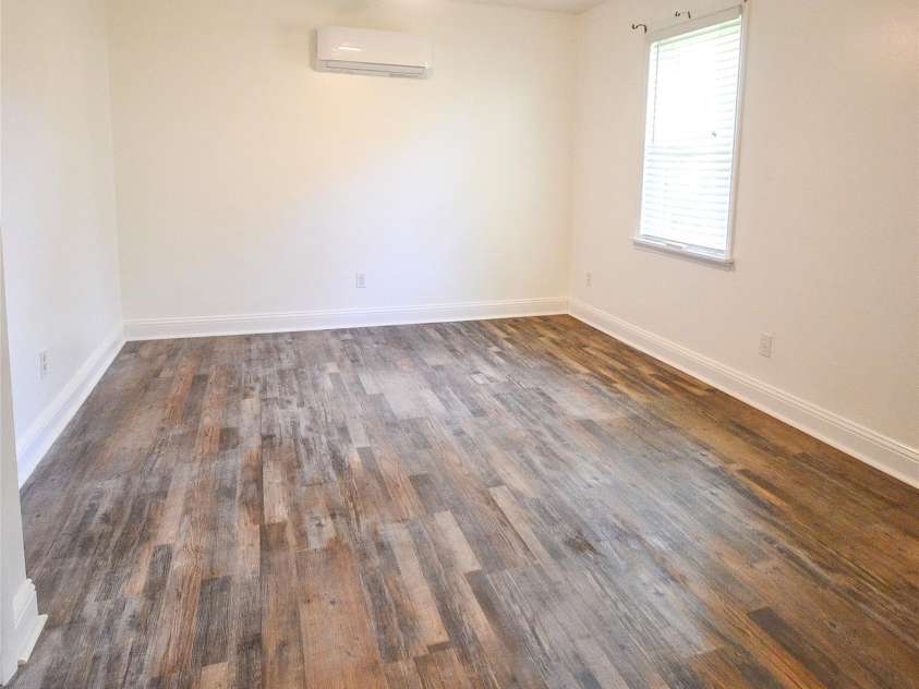 6 Mountain Oaks Drive, Fletcher, NC 28732.  MLS# CAR4429014, YatesRealty ID 54212. 