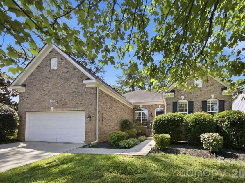 12022 Harmon Lane, Pineville, NC 28134.  MLS# CAR4430625, YatesRealty ID 54213. 
