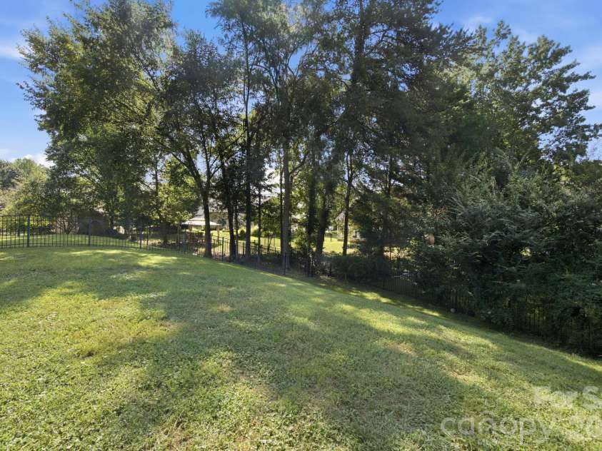 12022 Harmon Lane, Pineville, NC 28134.  MLS# CAR4430625, YatesRealty ID 54213. 