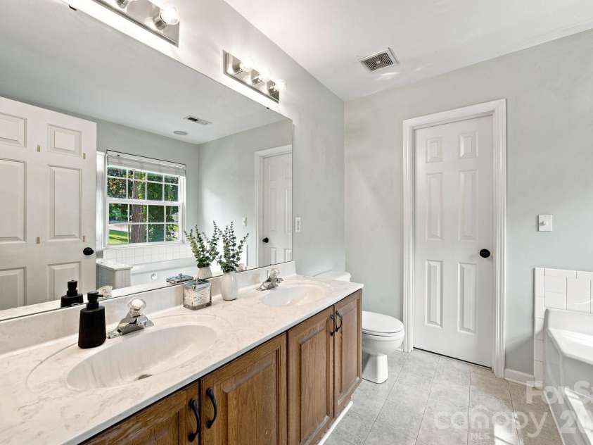 12022 Harmon Lane, Pineville, NC 28134.  MLS# CAR4430625, YatesRealty ID 54213. 