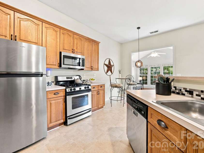 12022 Harmon Lane, Pineville, NC 28134.  MLS# CAR4430625, YatesRealty ID 54213. 
