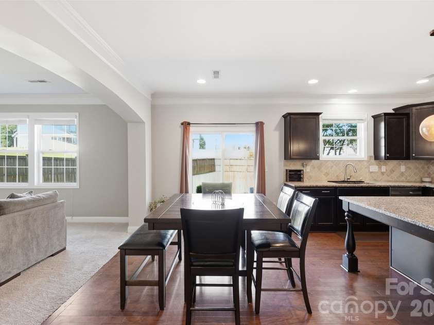 13507 David Jennings Avenue, Charlotte, NC 28213.  MLS# CAR4429756, YatesRealty ID 54215. Additional Dining Area