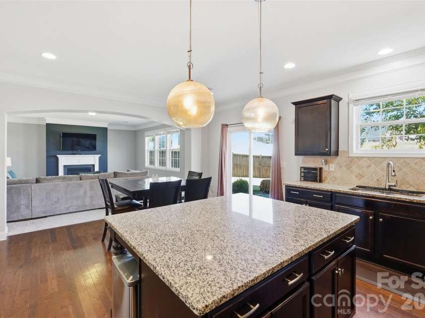 13507 David Jennings Avenue, Charlotte, NC 28213.  MLS# CAR4429756, YatesRealty ID 54215. Oversized Island