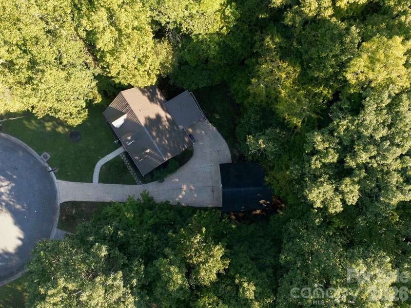 205 Colonial Avenue, Concord, NC 28025.  MLS# CAR4430236, YatesRealty ID 54217. 