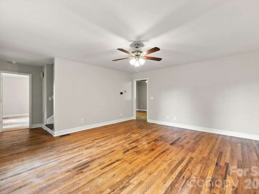 205 Colonial Avenue, Concord, NC 28025.  MLS# CAR4430236, YatesRealty ID 54217. 