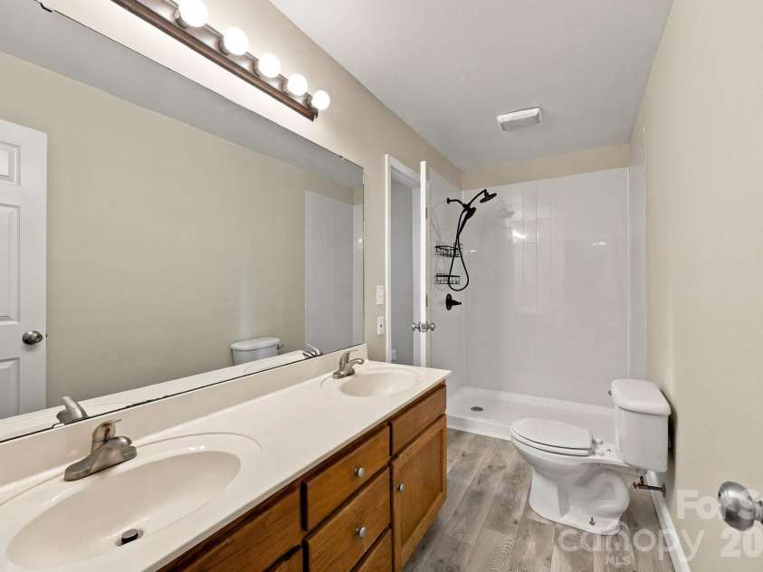 205 Colonial Avenue, Concord, NC 28025.  MLS# CAR4430236, YatesRealty ID 54217. 