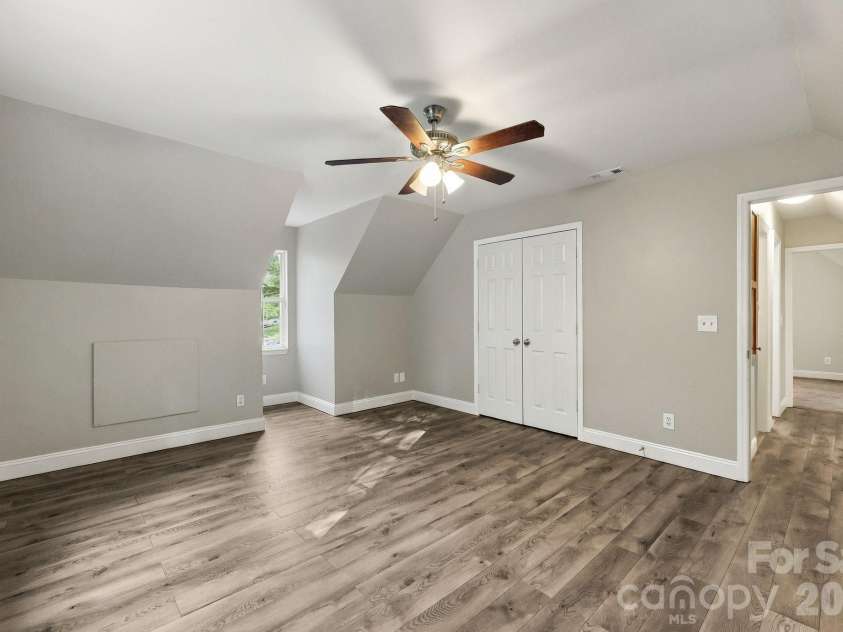 205 Colonial Avenue, Concord, NC 28025.  MLS# CAR4430236, YatesRealty ID 54217. 