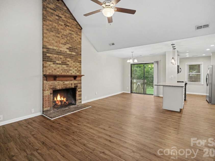 5508 Whistlewood Lane, Charlotte, NC 28208.  MLS# CAR4429497, YatesRealty ID 54218. 
