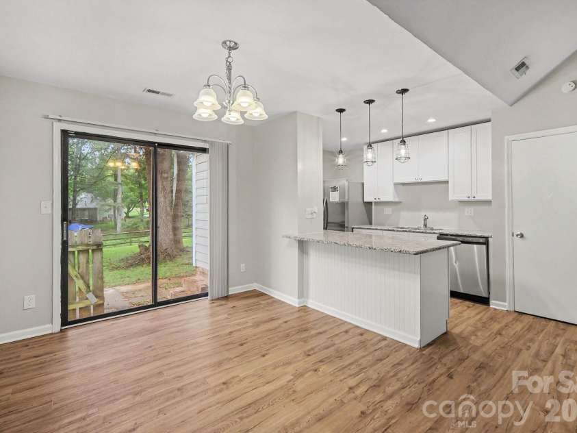 5508 Whistlewood Lane, Charlotte, NC 28208.  MLS# CAR4429497, YatesRealty ID 54218. 